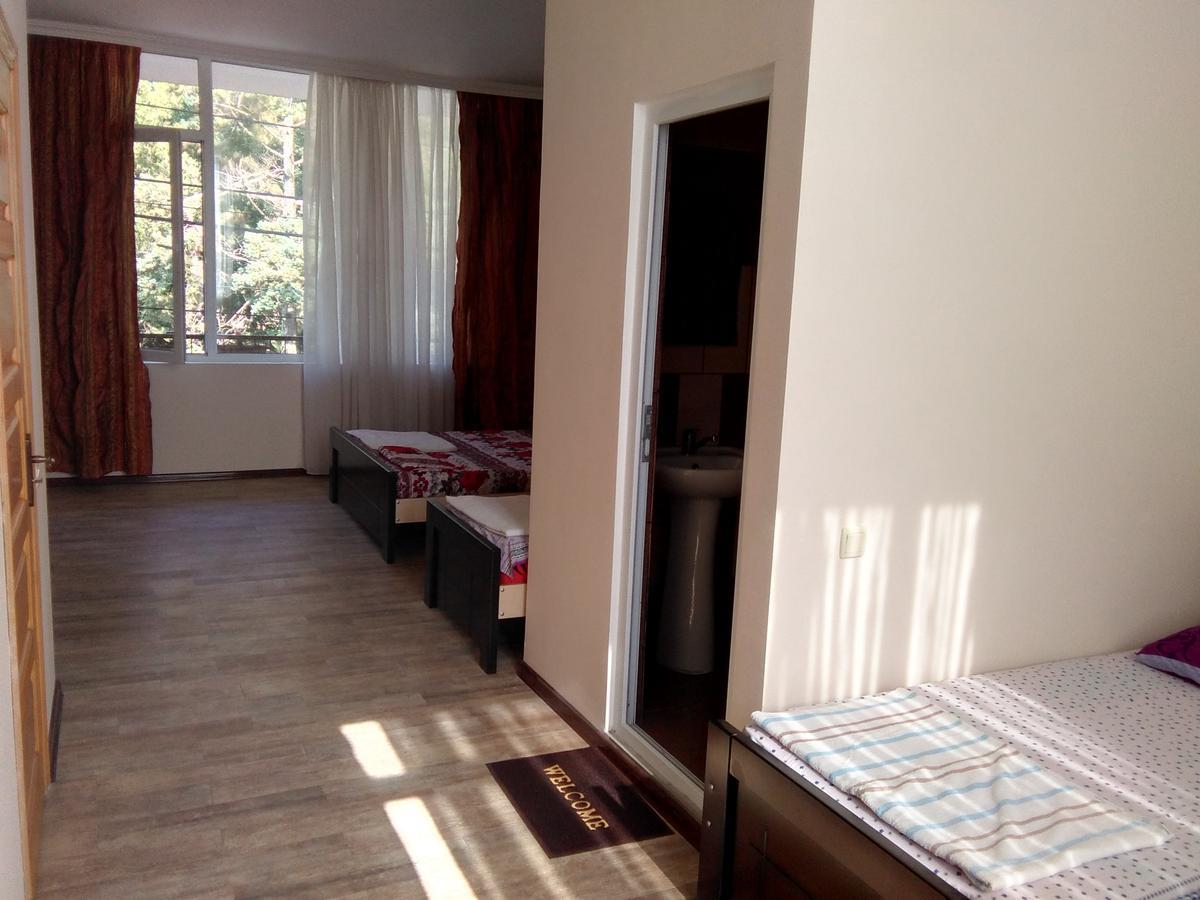 Str.Agmashenebeli 548 Hotel Kobuleti Exterior photo