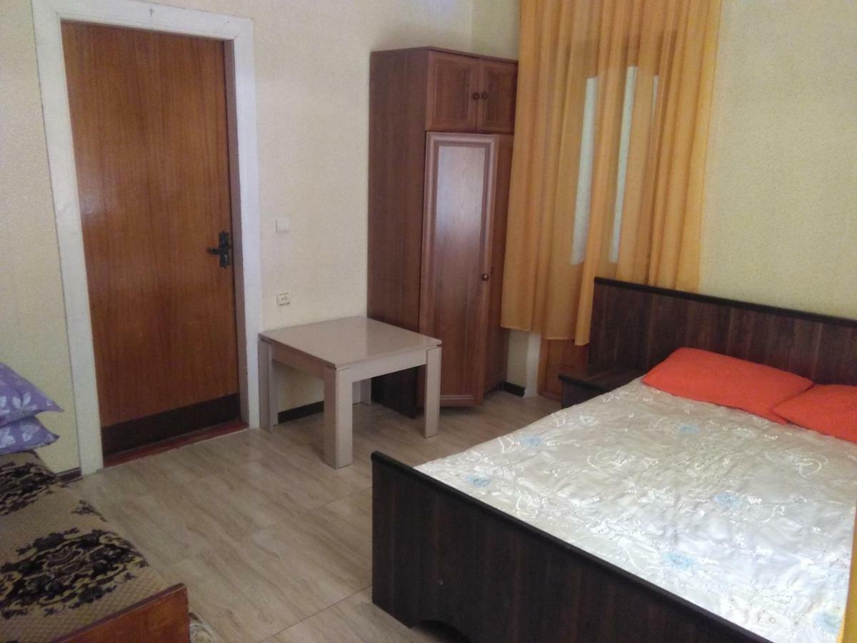 Str.Agmashenebeli 548 Hotel Kobuleti Exterior photo