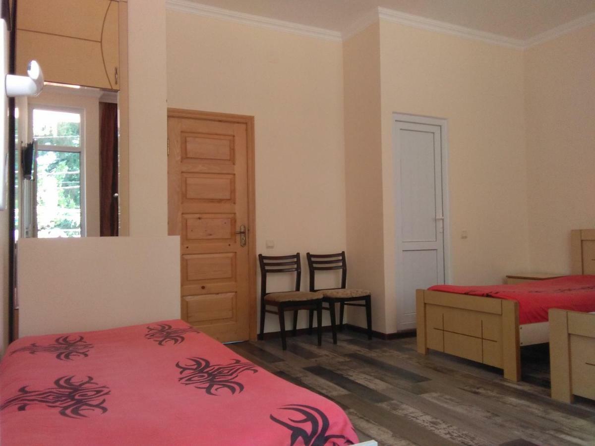 Str.Agmashenebeli 548 Hotel Kobuleti Exterior photo